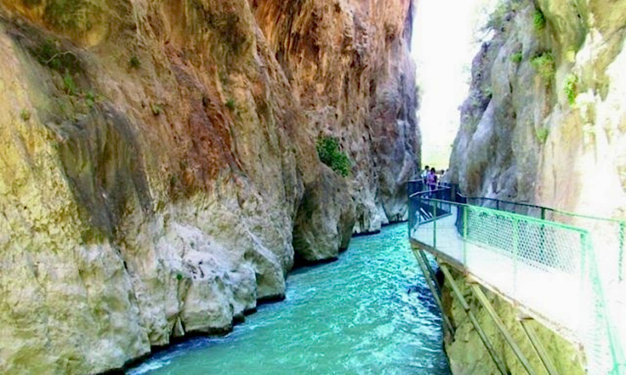 Günübirlik Fethiye Saklıkent ve Ölüdeniz Turu