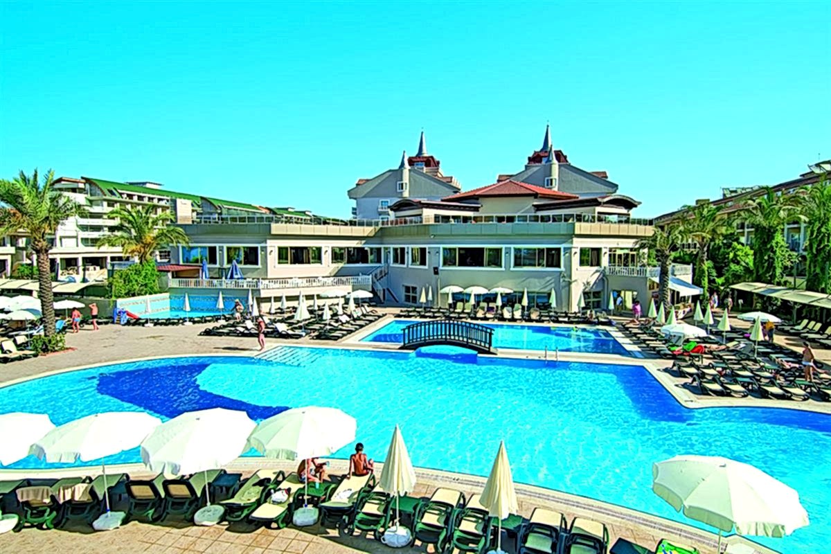Aydınbey Famous Resort