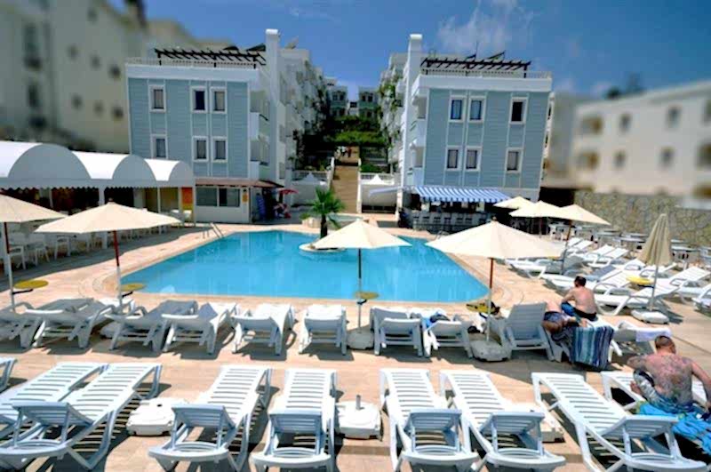 Sunpoint Suites Hotel